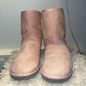 Womens pink uggs